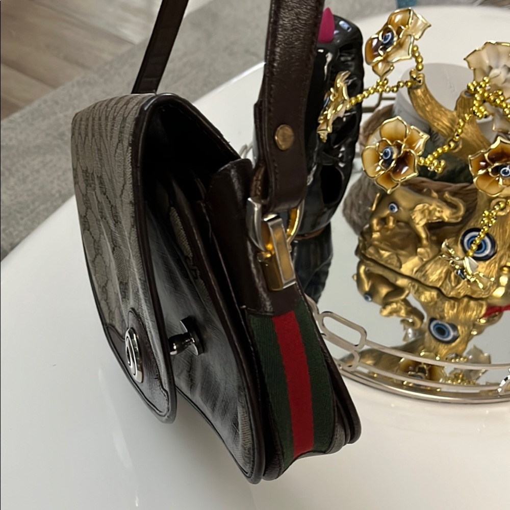 Gucci Brown and Cream Women's Bag, signs of wear, no smells, good condition. - Picture 3 of 11